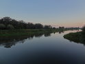 Řeka Odra mezi městy Brzeg Dolny a Ścinawa