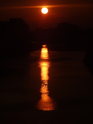 Slunce je kouzelník a v deštivém dni dokáže vyvolat údiv, když se ukáže nad plavebním kanálem Odry kolem města Brzeg.