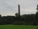 Dvojice továrních komínů připomíná město jedné hutě.