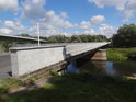 Dvojice mostů přes levobřežní náhon Odry, zvaný Vorflutkanal.