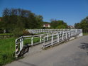 Nájezd pro kola a kočárky na most přes Odru v Loučkách.