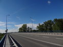Na silničním mostě přes Odru, silnice I/67 – Česká republika, I/78 – Polsko.