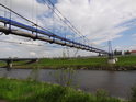 Most produktovodu s příslušnou obslužnou lávkou přes Odru, Ostrava – Koblov.