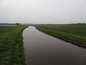 Roviny kolem kanału Ulga již uvádějí rozlehlé polské nížiny.