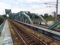 Dva železniční mosty přes Odru u města Ścinawa.