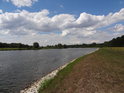 Odra po pravém břehu mezi řekami a  Bystrzyca a Widawa.