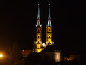 Archikatedra św. Jana Chrzciciela za nočního osvětlení, Wrocław.