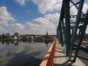 Most zwodzony na straně po proudu Východní Odru s pohledem na Gryfino.
